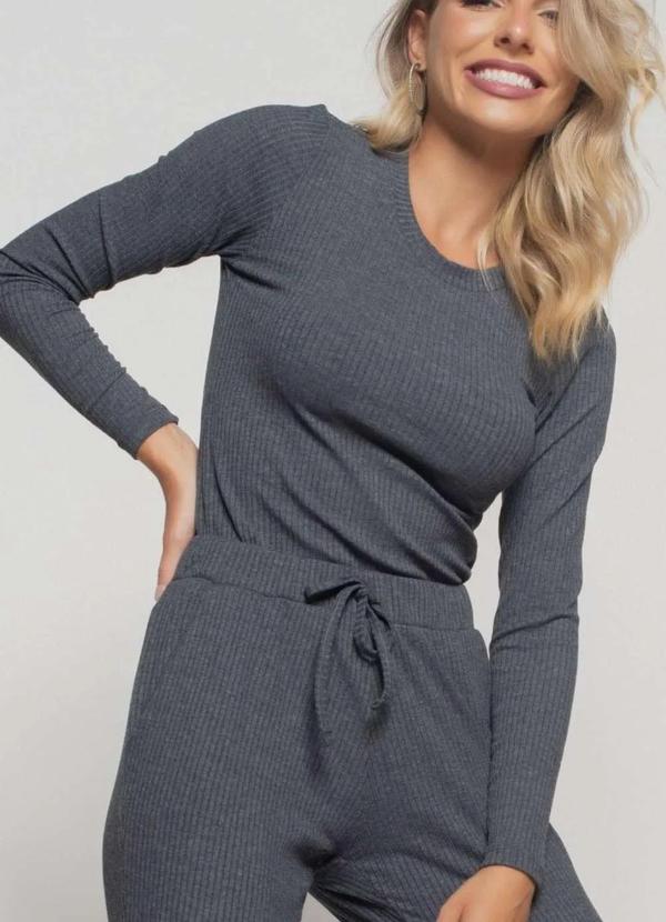 Salvatore Fashion - Blusa Básica Manga Longa e Gola Redonda Canelada Fashion Cinza