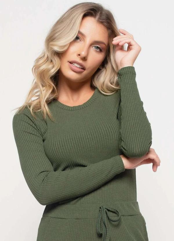 Salvatore Fashion - Blusa Básica Manga Longa e Gola Redonda Canelada Fashion Verde