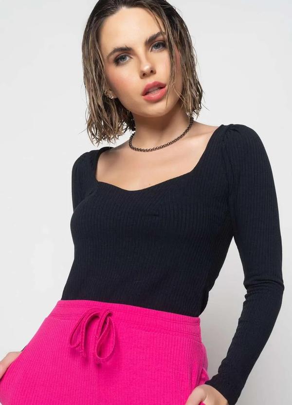 Salvatore Fashion - Blusa Princesa Decote Coração Malha Canelada  Fashion Preto