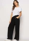 Salvatore Fashion - Calça Wide Leg com Bolso Malha  Fashion Preto - variação: Preto