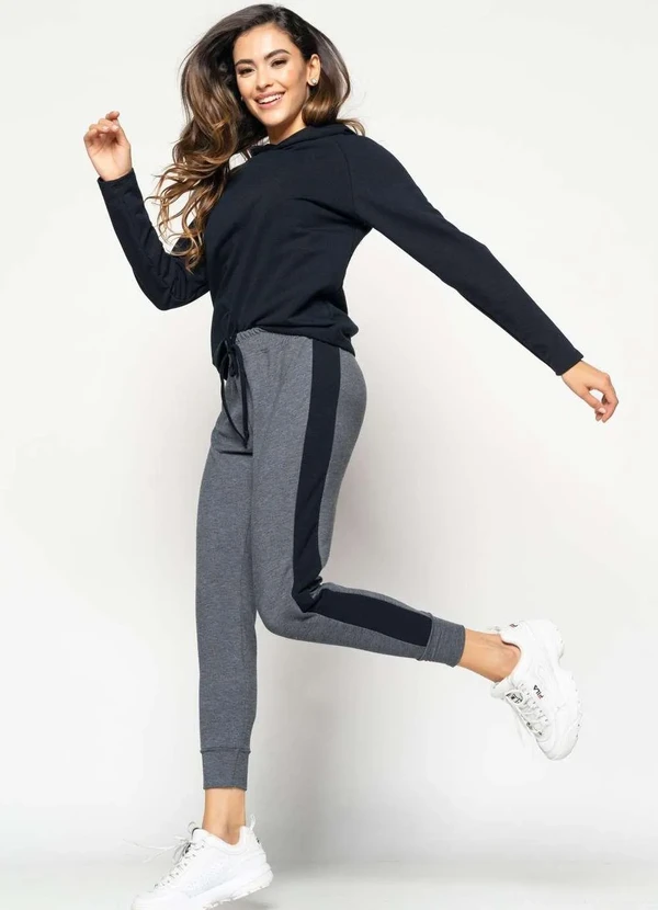 Salvatore Fashion - Casaco Comfy com Capuz Moletinho Fashion Preto 5