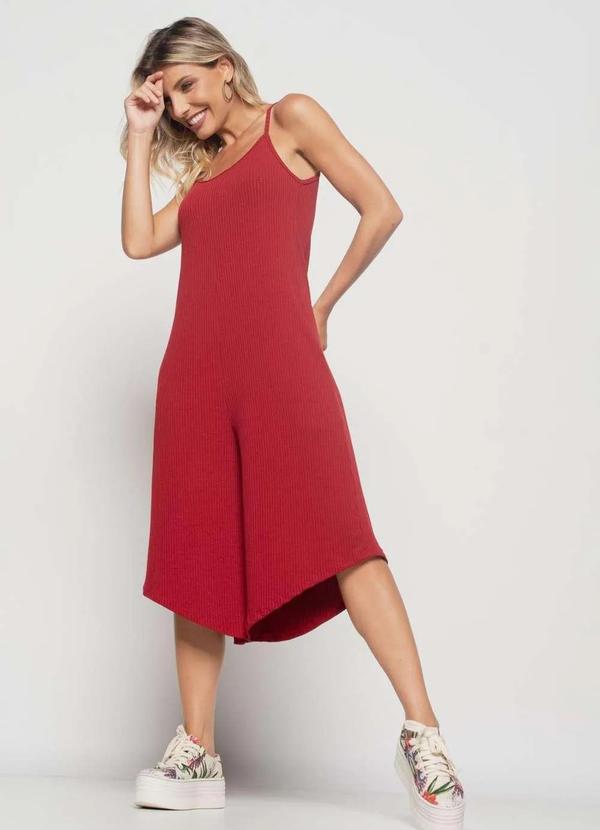 Salvatore Fashion - Macacão Alça Fina Pantacourt Canelado Fashion Vermelho