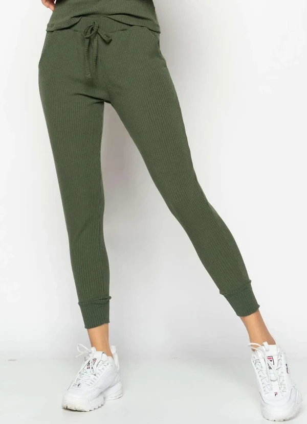 Salvatore Fashion - Conjunto Comfy com Blusa Ombro Vazado e Jogger Canelada  Fashion Verde 5