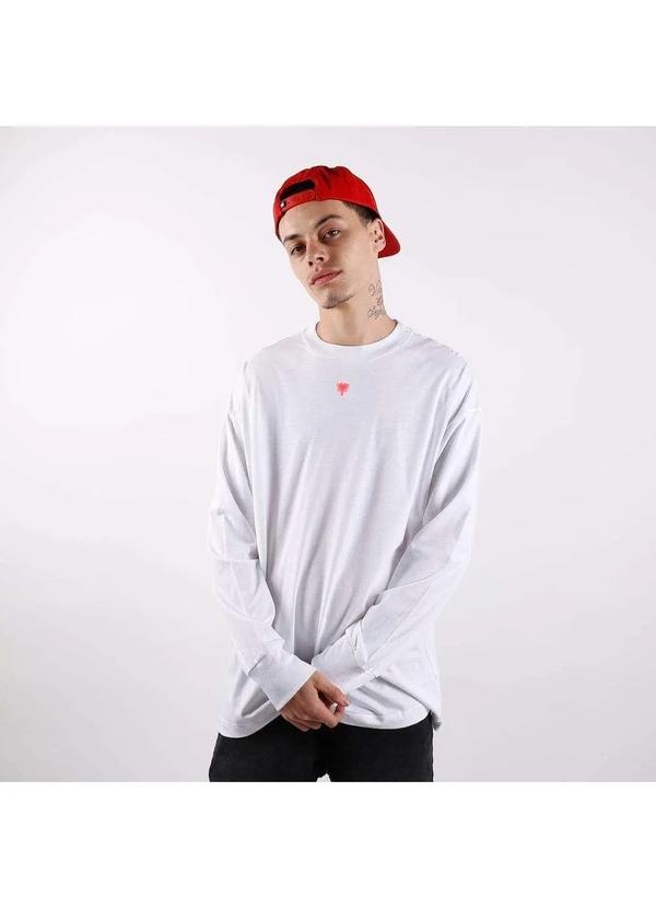 Cavalera - T-Shirt Cavalera Bordado Aguia Neon Branco-Rosa