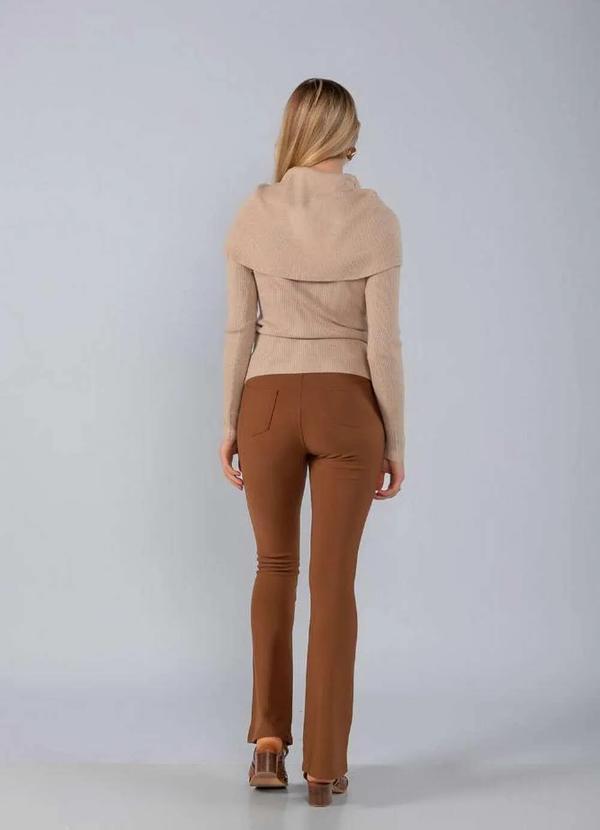 Lamis - Blusa em Tricot Cacharrel Gola Grande Bege 4