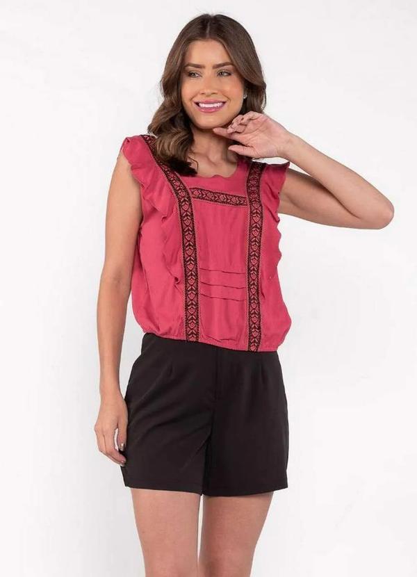 Lamis - Blusa em Viscose com Babados Aplicacao Guippir Rosa 2