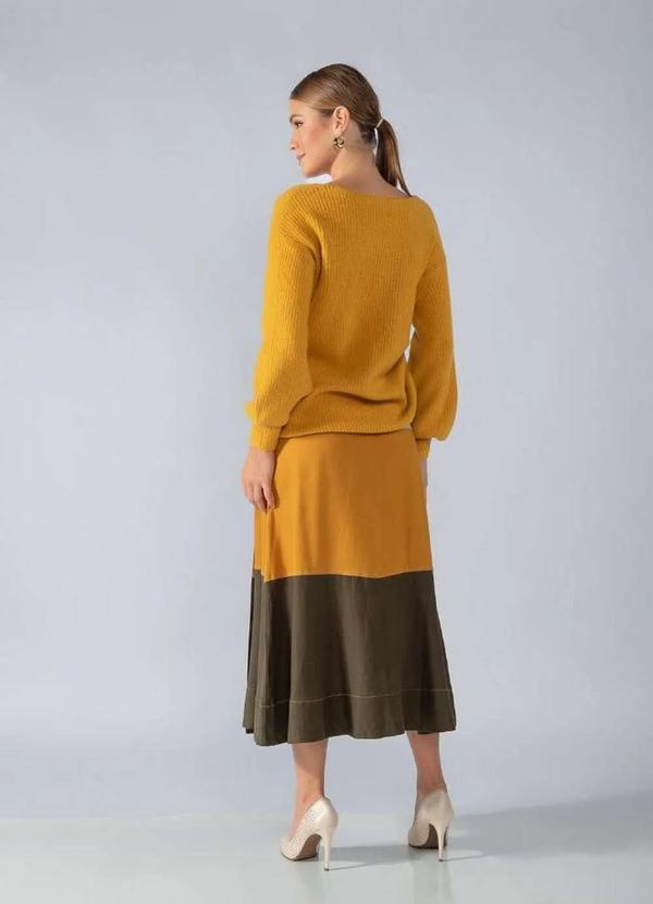 Lamis - Blusa Lã Canelada Decote V Franzido Frontal Mostarda 4