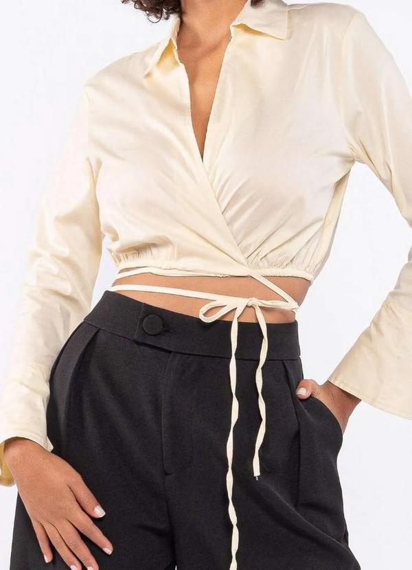 Lamis - Camisa Cropped Transpassada Amarracao Bege