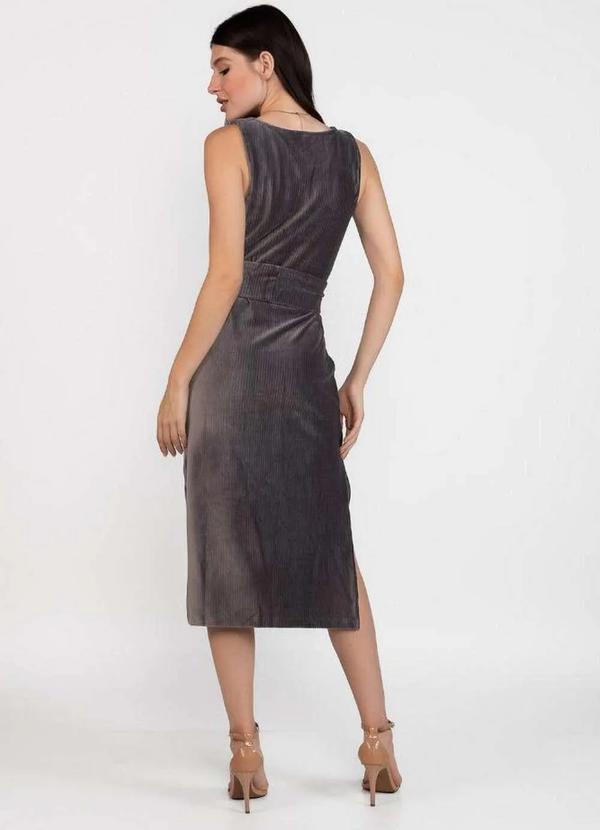 Lamis - Vestido Midi em Veludo Decote Quadrado Cinza 5