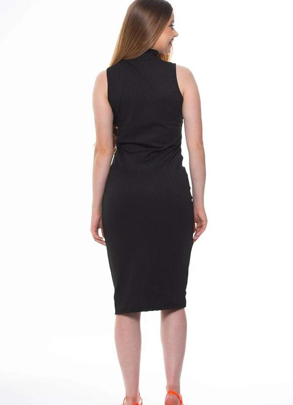 Zipituka - Vestido Canelado Regata Gola Alta Zipituka 974 Preto Preto 4