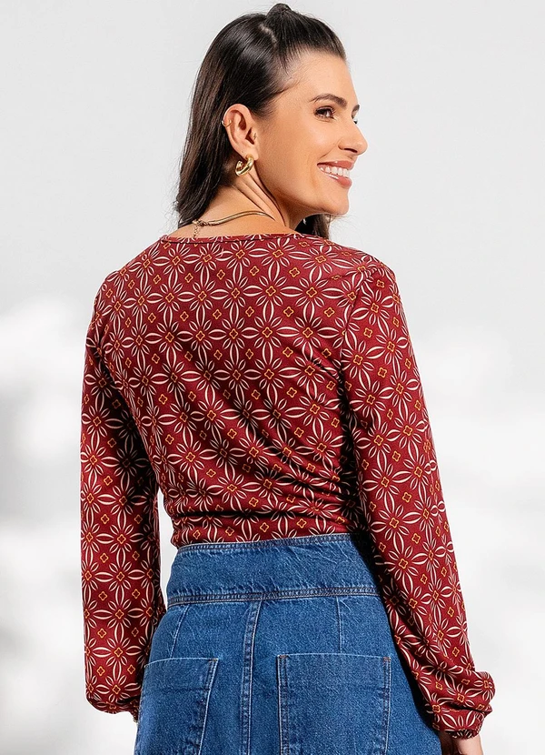 Rosalie - Blusa Geométrico Bordô em Malha 2