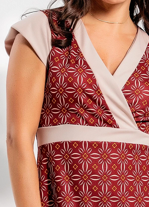 Rosalie - Vestido Geométrico Bordô em Malha 5