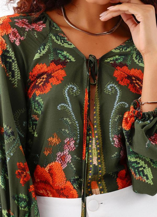 Farm - Bata Flor Realeza 6