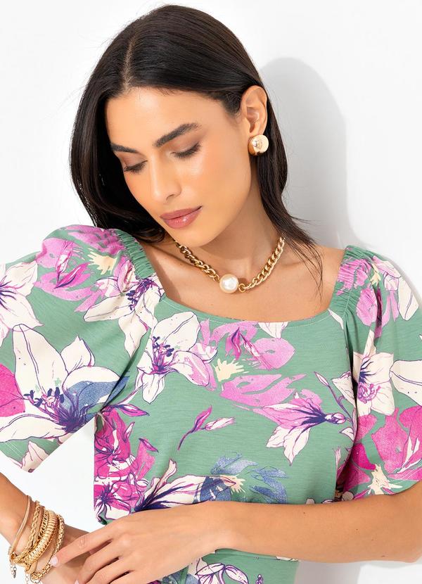 Quintess - Blusa Floral Artístico em Malha de Viscose 10