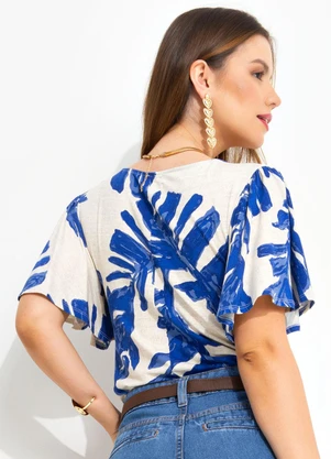 Quintess - Blusa Folhagem Azul em Malha de Viscose - QUINTESS