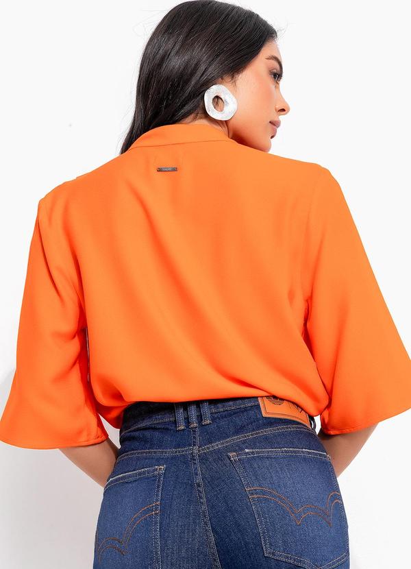 Forum - Blusa Laranja 2