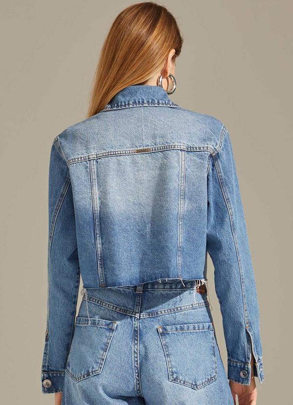 Linzzi - Jaqueta Cropped em Denim Azul Claro 2