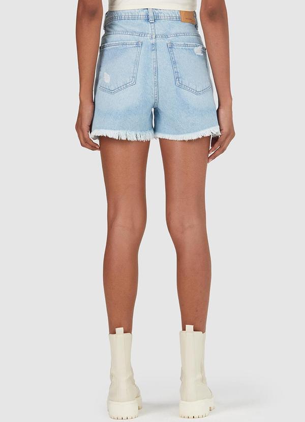 Malwee - Bermuda Azul Claro Boyfriend Jeans Feminina 3