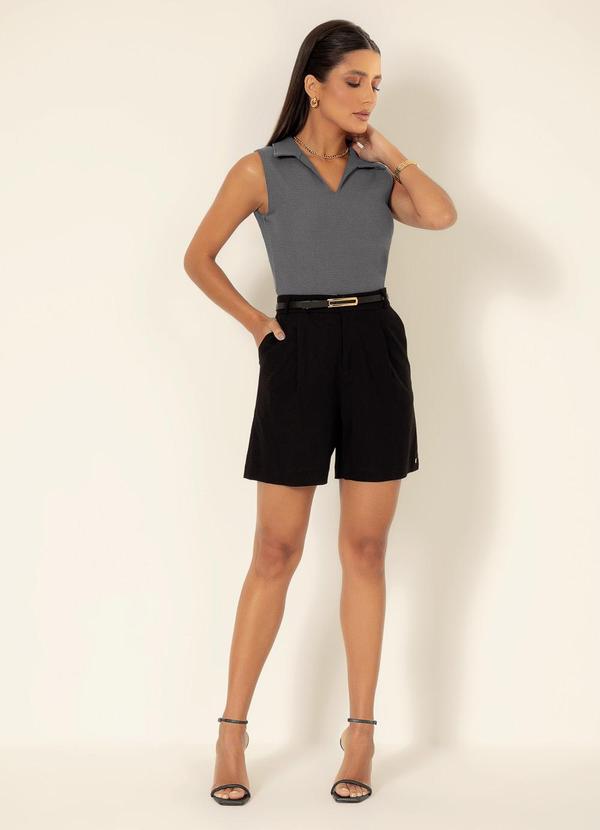 Gris - Bermuda em Linho Preto 4