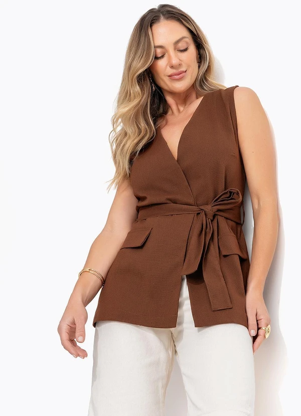 Quintess - Bermuda Jeans Off White Cintura Alta Modelagem Reta 100% Algodão