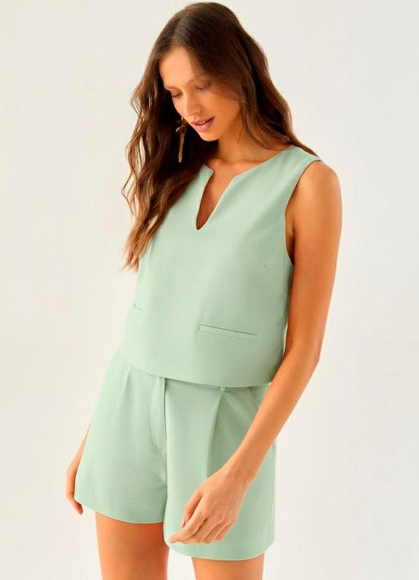 Carlota Costa - Bermuda Verde 1