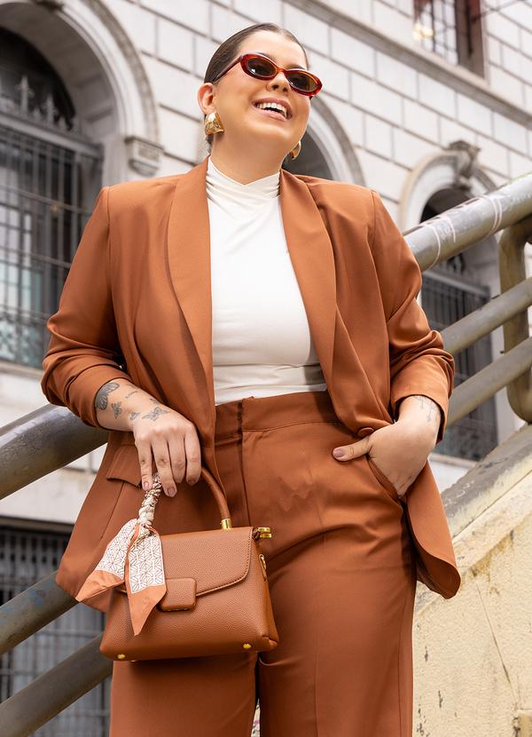 Quintess - Blazer Alongado Avelã em Alfaiataria 12