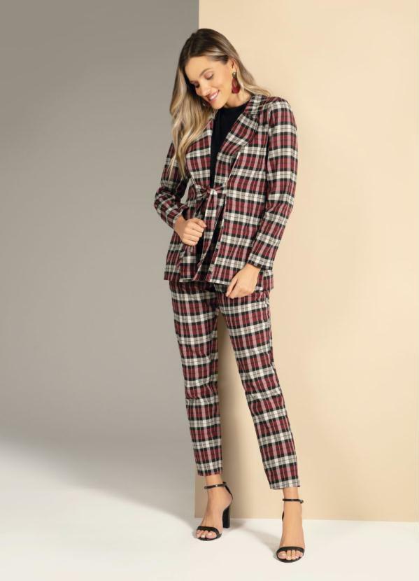 Quintess - Blazer Alongado Xadrez Bordô com Faixa 3
