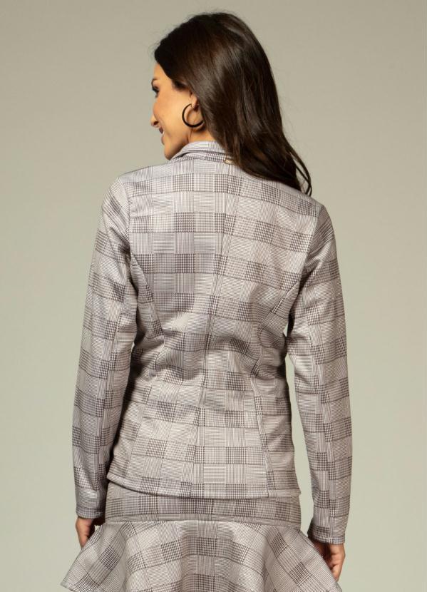 Quintess - Blazer Cinza com Fechamento em Botões 3