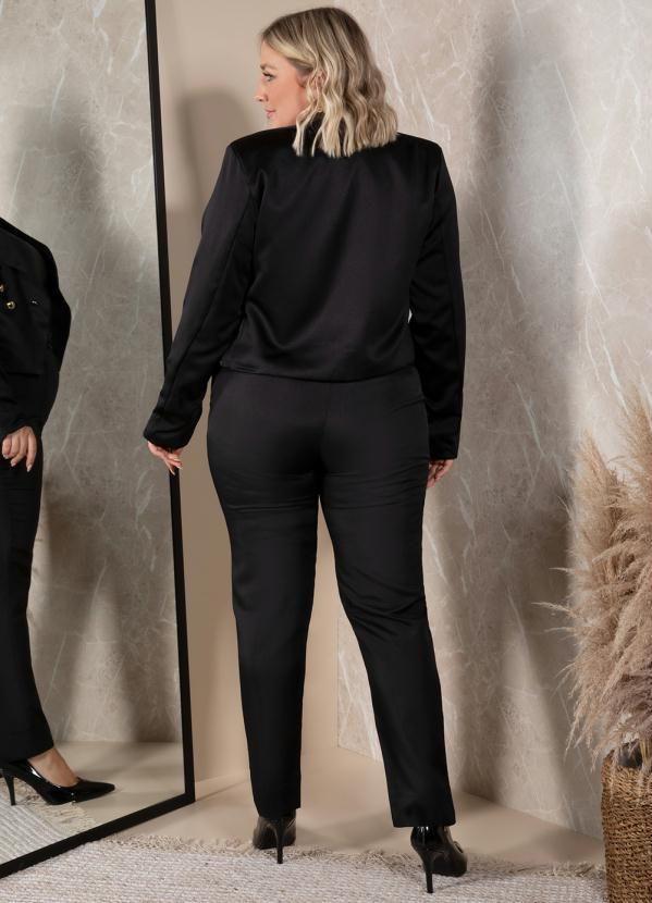 Quintess - Blazer Curto Preto com Ombreira 7