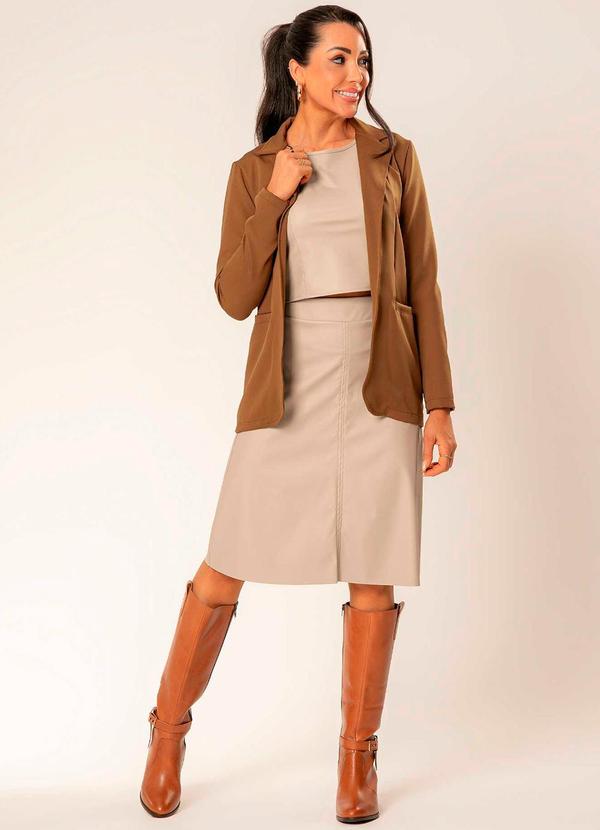 Cativa - Blazer Moderno Feminino em Alfaiataria Marrom 2