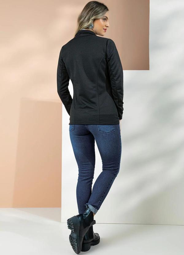 Quintess - Blazer Preto em Moletinho 7