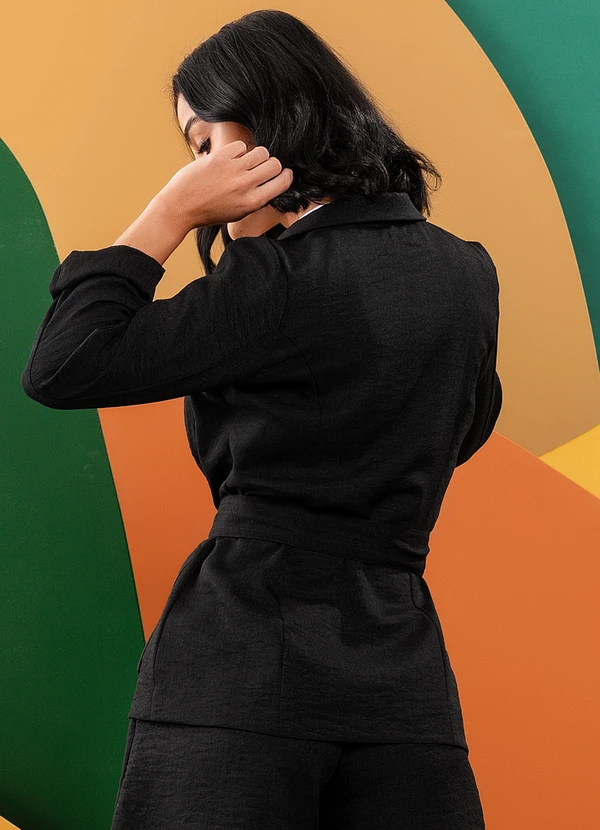 Quintess - Blazer Preto em Tecido Texturizado com Bolsos 2