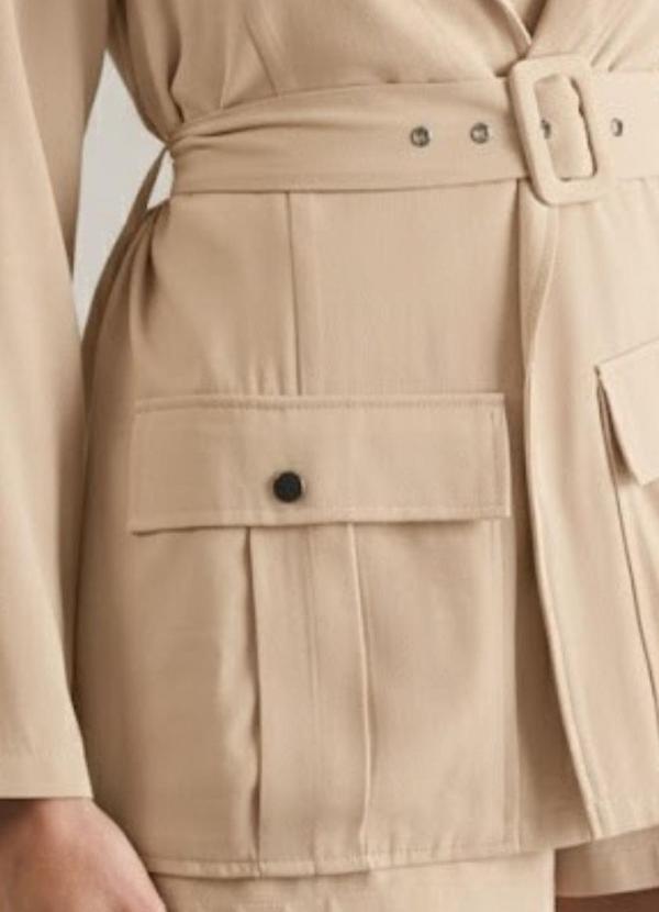 Carlota Costa - Blazer Utilitario Bege 2