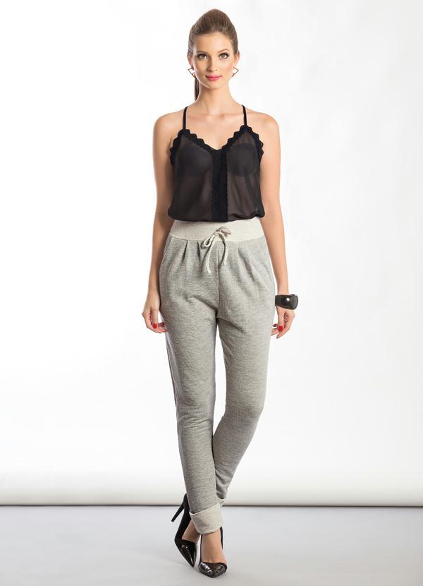 Quintess - Blusa com Transparência e Renda Preta 4