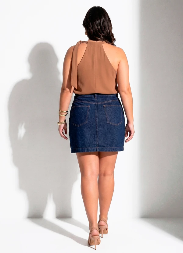 Quintess - Blusa Alfaiataria Caramelo com Decote V e Amarração no Ombro 13