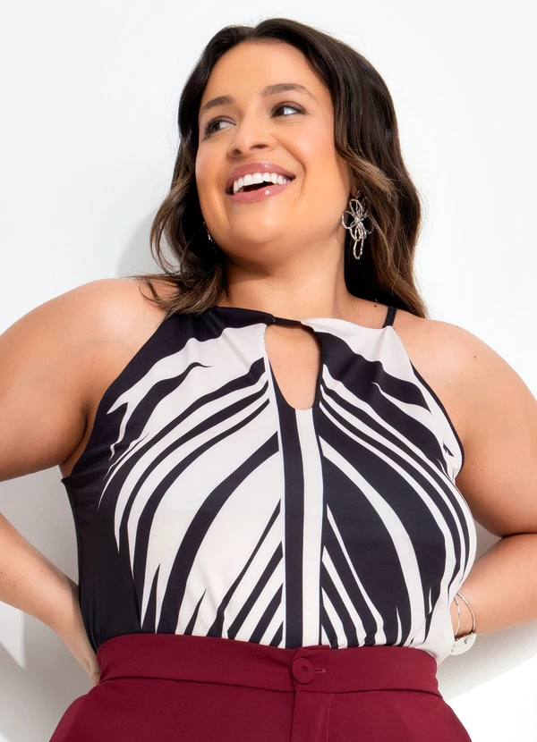 Quintess - Blusa Bege em Malha Fria 13