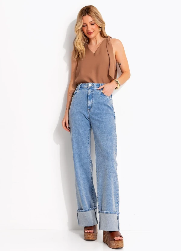 Quintess - Blusa Alfaiataria Caramelo com Decote V e Amarração no Ombro