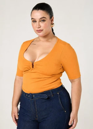 Elegance - Blusa com Decote V e Metal Laranja Terroir - ELEGANCE