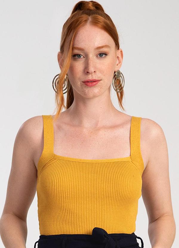 Lunender - Blusa Cropped em Tricô Decote Quadrado Amarelo