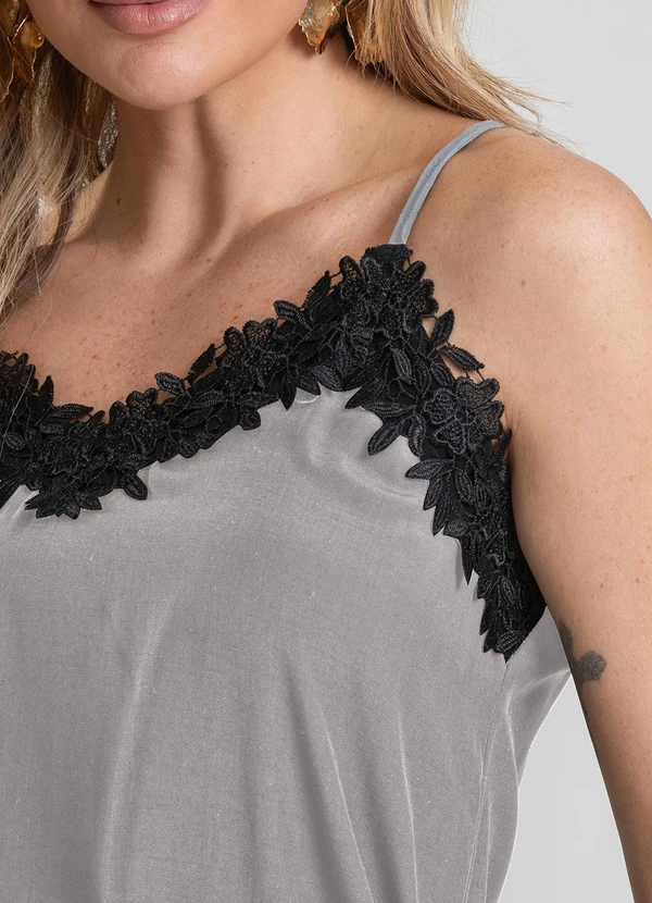 Dianna - Blusa de Alça em Tecido Acetinado Cinza	 4