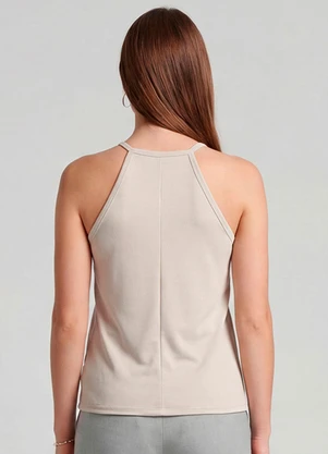 Infinita Cor - Blusa Feminina com Cava Americana Bege - INFINITA COR