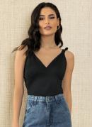 Blusa Preta com Alas para Amarrar