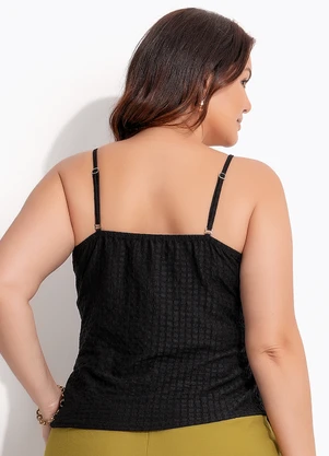 Quintess - Blusa Preta em Malha Texturizada - QUINTESS