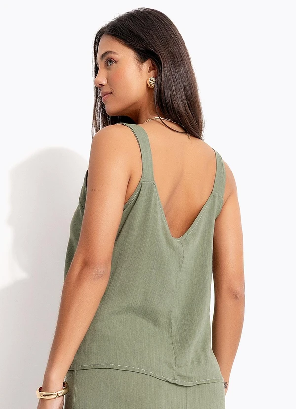 Quintess - Blusa Regata Verde Oliva em Viscose Plana 2