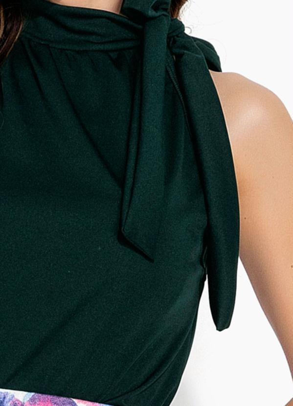 Rosalie - Blusa Verde Musgo Gola Laço 3