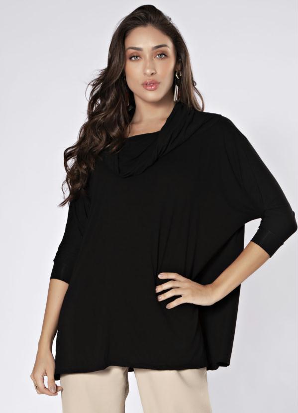 Preview - Blusa Ampla Decote Duplo Preto