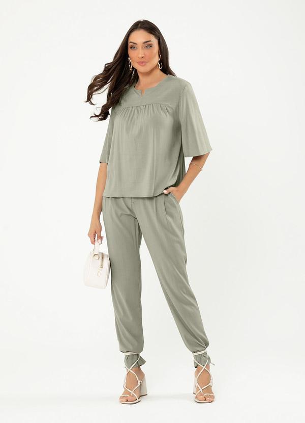 Cativa - Blusa Bata Decote Gota em Viscose Verde 4