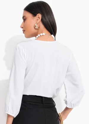 Quintess - Blusa Branca em Viscose Plana - QUINTESS