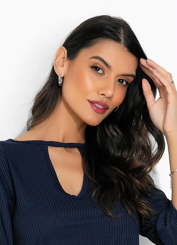 Moda Pop - Blusa com Gota no Decote Marinho 3