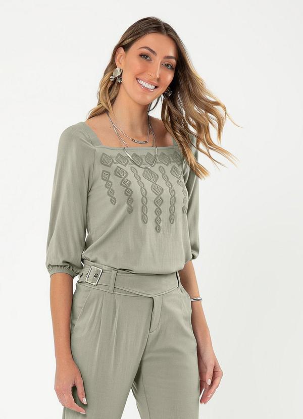 Cativa - Blusa Decote Quadrado em Viscose Verde